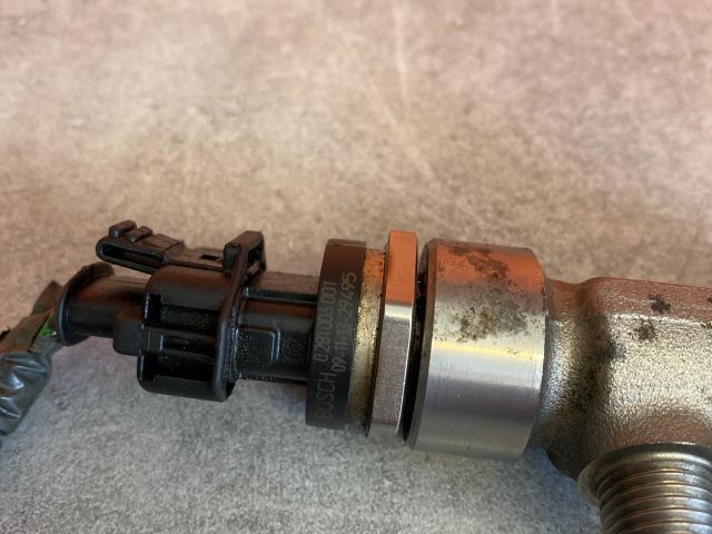 bontott TOYOTA COROLLA Közösnyomócső