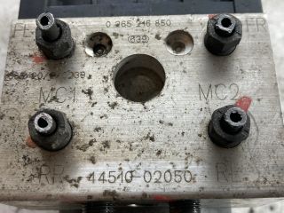 bontott TOYOTA COROLLA ABS Kocka