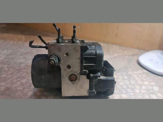 bontott TOYOTA COROLLA ABS Kocka