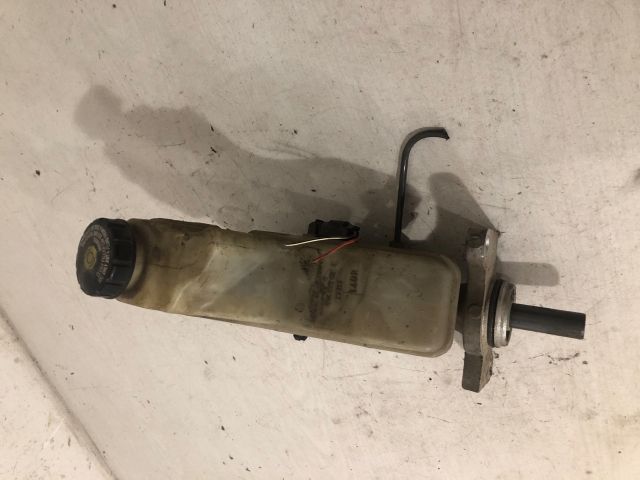 bontott TOYOTA COROLLA Főfékhenger