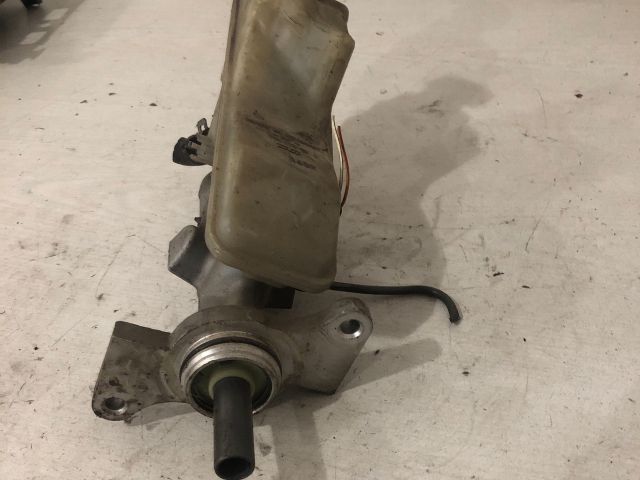 bontott TOYOTA COROLLA Főfékhenger