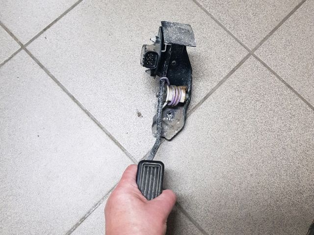 bontott TOYOTA COROLLA Gázpedál (Elektromos)