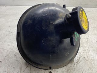 bontott TOYOTA COROLLA Kiegyenlítő Tartály