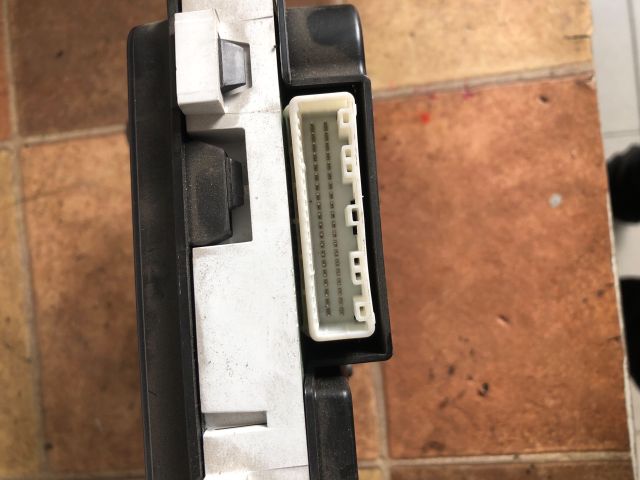 bontott TOYOTA COROLLA Kilométeróra