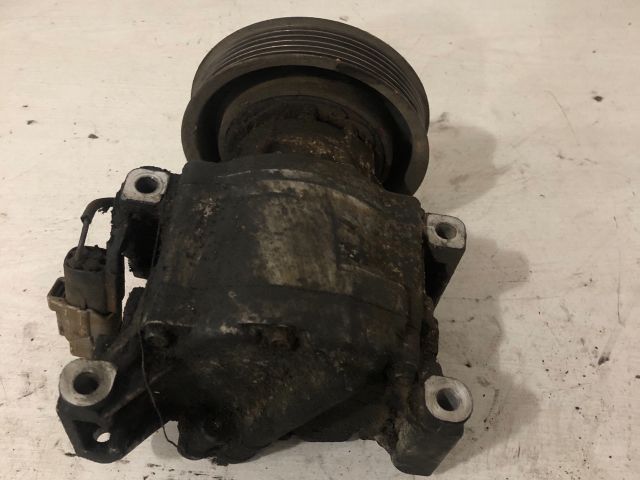 bontott TOYOTA COROLLA Klímakompresszor