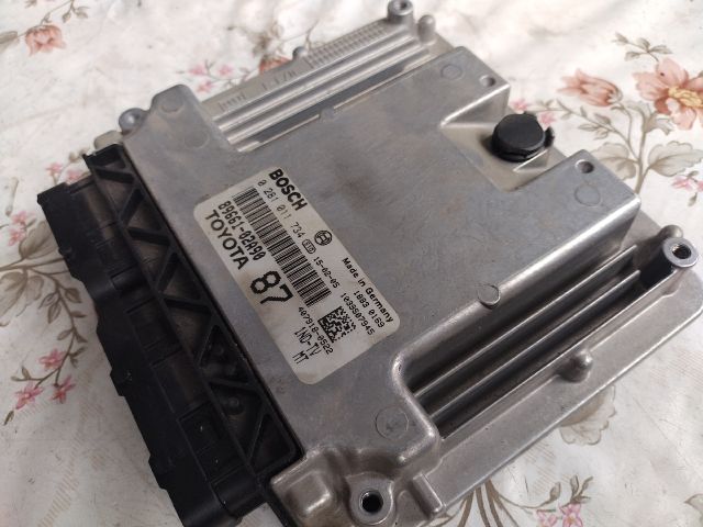 bontott TOYOTA COROLLA Motorvezérlő