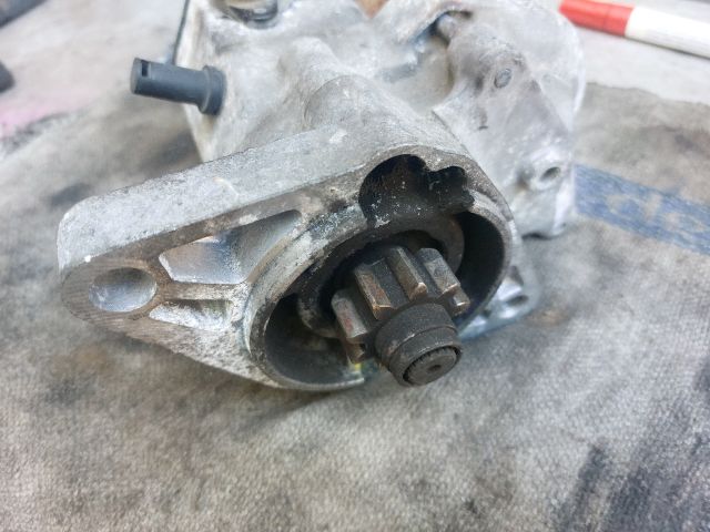 bontott TOYOTA COROLLA Önindító