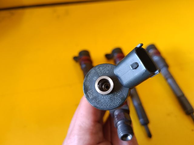 bontott TOYOTA COROLLA Porlasztó (1 db)