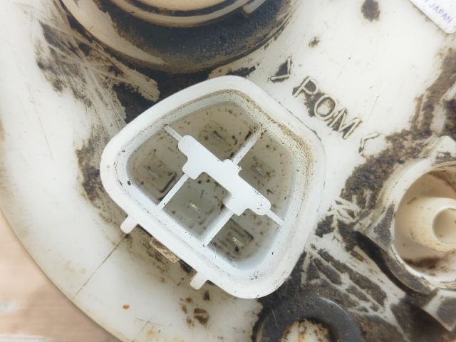 bontott TOYOTA COROLLA Üzemanyag Szivattyú