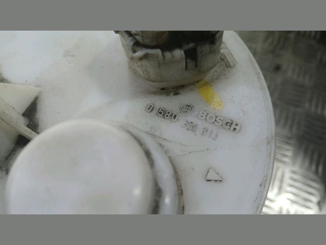 bontott TOYOTA COROLLA Üzemanyag Szivattyú