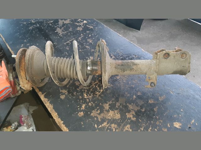 bontott TOYOTA COROLLA Bal első Gólyaláb (Lengécsillapító, Rugó)