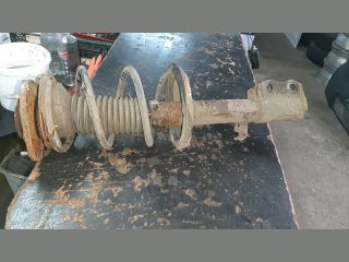 bontott TOYOTA COROLLA Jobb első Gólyaláb (Lengécsillapító, Rugó)