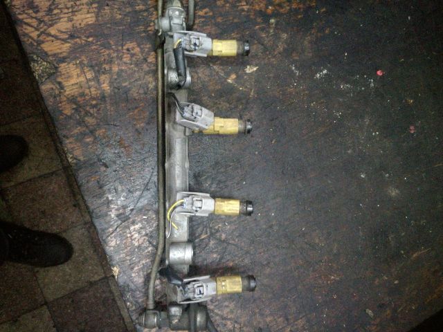 bontott TOYOTA COROLLA Porlasztó (1 db)