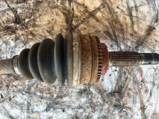 bontott TOYOTA COROLLA Bal Féltengely