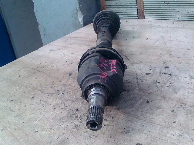 bontott TOYOTA COROLLA Bal Féltengely