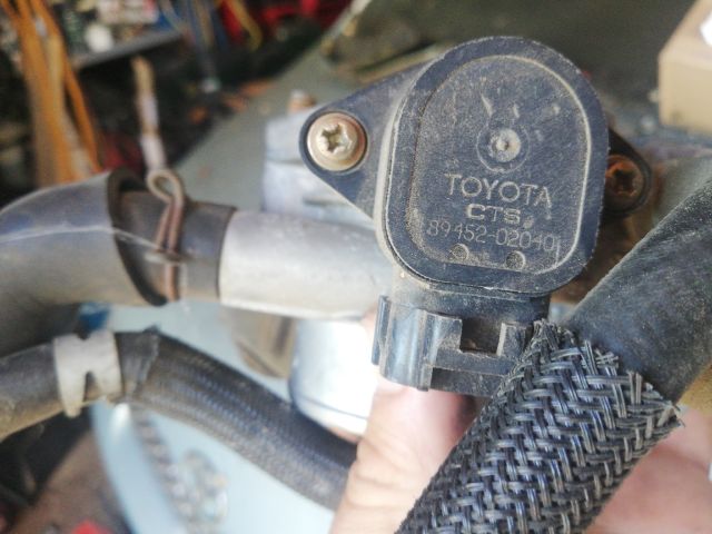 bontott TOYOTA COROLLA Fojtószelep (Mechanikus)