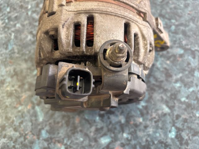 bontott TOYOTA COROLLA Generátor