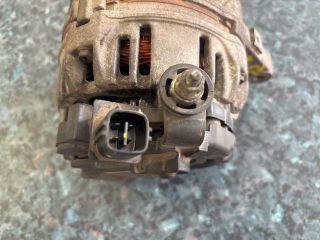 bontott TOYOTA COROLLA Generátor