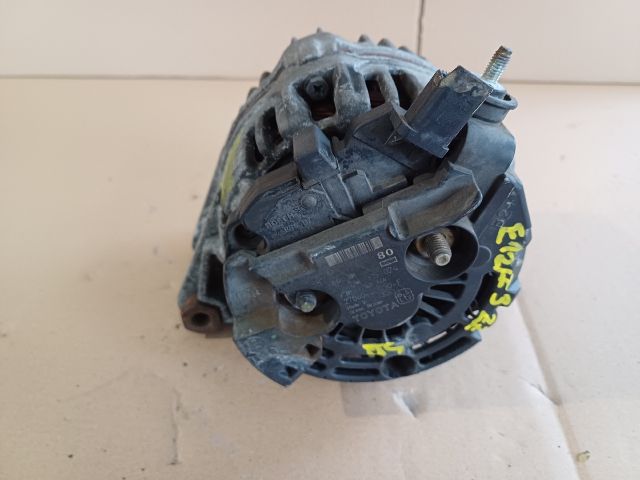 bontott TOYOTA COROLLA Generátor