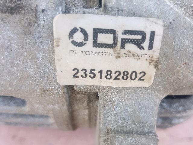 bontott TOYOTA COROLLA Generátor