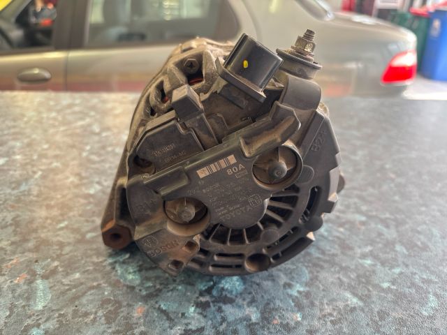 bontott TOYOTA COROLLA Generátor