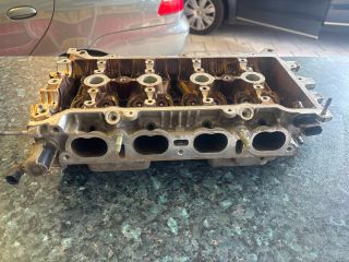 bontott TOYOTA COROLLA Hengerfej