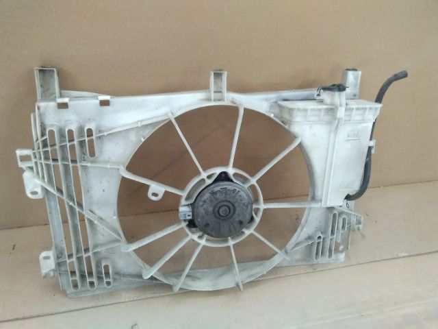 bontott TOYOTA COROLLA Hűtőventilátor Keret