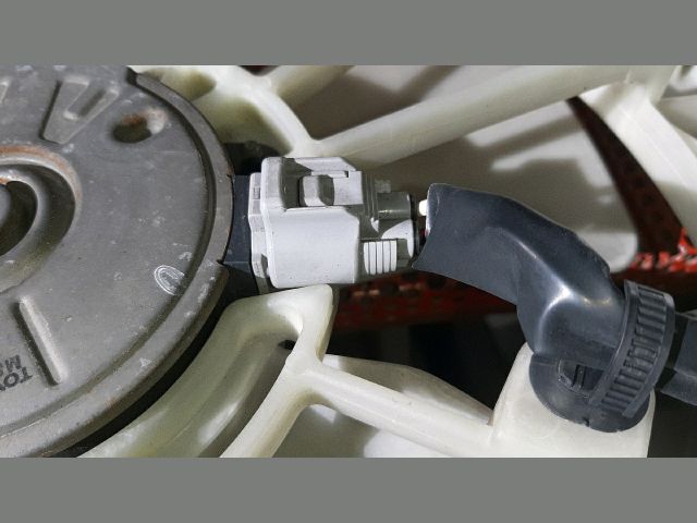 bontott TOYOTA COROLLA Hűtőventilátor