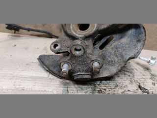 bontott TOYOTA COROLLA Jobb első Csonkállvány Kerékaggyal