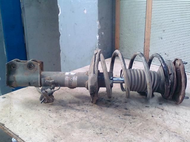 bontott TOYOTA COROLLA Jobb első Gólyaláb (Lengécsillapító, Rugó)