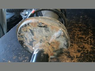 bontott TOYOTA COROLLA Jobb első Gólyaláb (Lengécsillapító, Rugó)