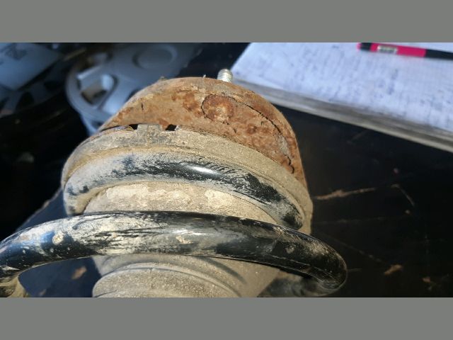 bontott TOYOTA COROLLA Jobb első Gólyaláb (Lengécsillapító, Rugó)