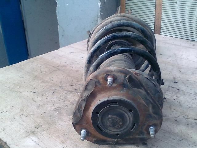 bontott TOYOTA COROLLA Jobb első Gólyaláb (Lengécsillapító, Rugó)