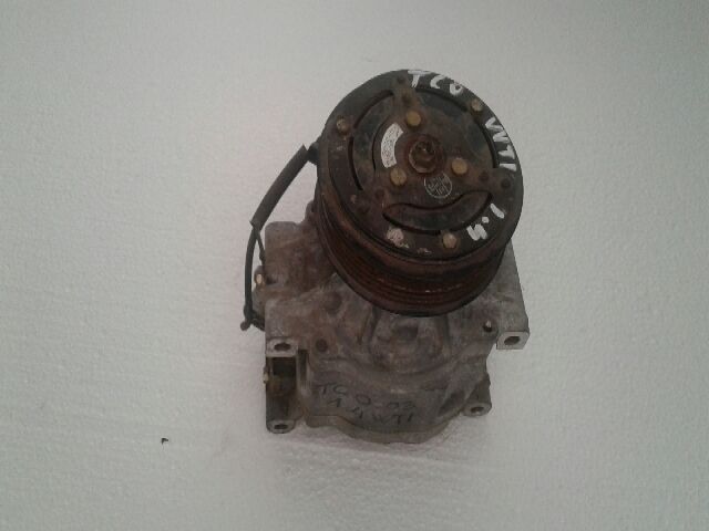 bontott TOYOTA COROLLA Klímakompresszor