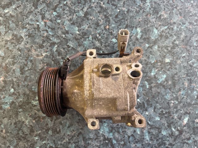 bontott TOYOTA COROLLA Klímakompresszor