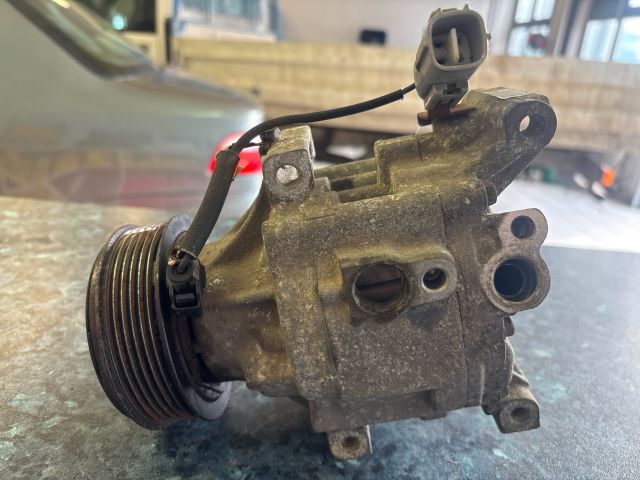 bontott TOYOTA COROLLA Klímakompresszor