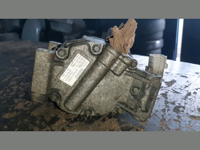 bontott TOYOTA COROLLA Klímakompresszor