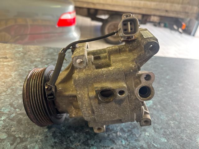 bontott TOYOTA COROLLA Klímakompresszor
