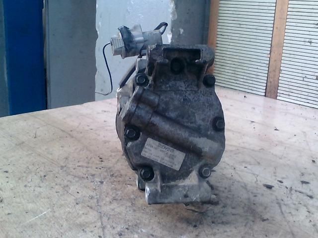 bontott TOYOTA COROLLA Klímakompresszor