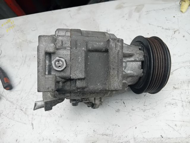 bontott TOYOTA COROLLA Klímakompresszor