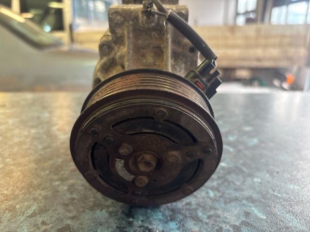 bontott TOYOTA COROLLA Klímakompresszor