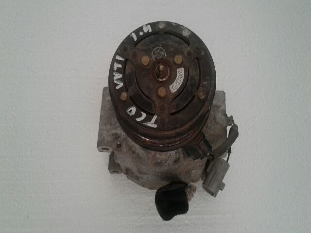 bontott TOYOTA COROLLA Klímakompresszor