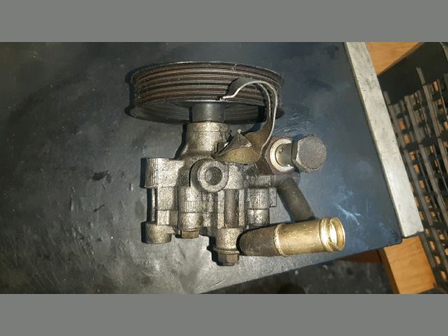 bontott TOYOTA COROLLA Kormányszervó Motor (Hidraulikus)