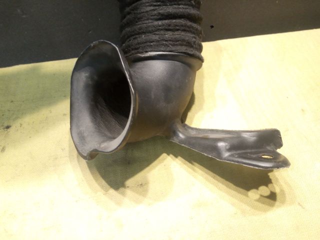 bontott TOYOTA COROLLA Légbeömlő Cső