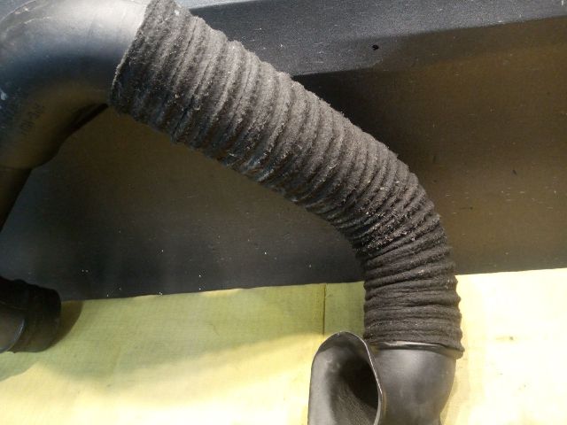 bontott TOYOTA COROLLA Légbeömlő Cső