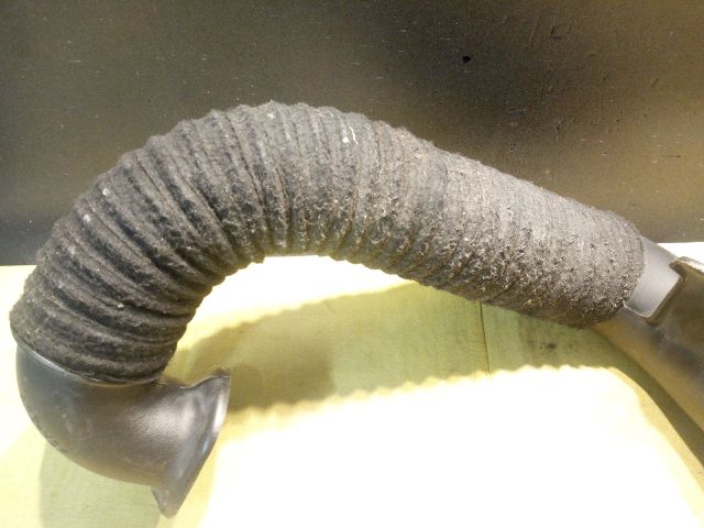 bontott TOYOTA COROLLA Légbeömlő Cső