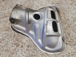 bontott TOYOTA COROLLA Leömlő Hővédő Lemez