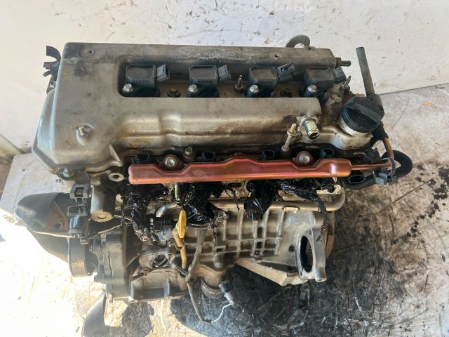 bontott TOYOTA COROLLA Motor (Fűzött blokk hengerfejjel)