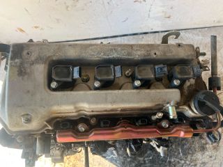 bontott TOYOTA COROLLA Motor (Fűzött blokk hengerfejjel)