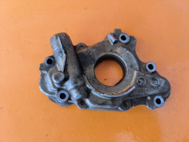 bontott TOYOTA COROLLA Olajszivattyú